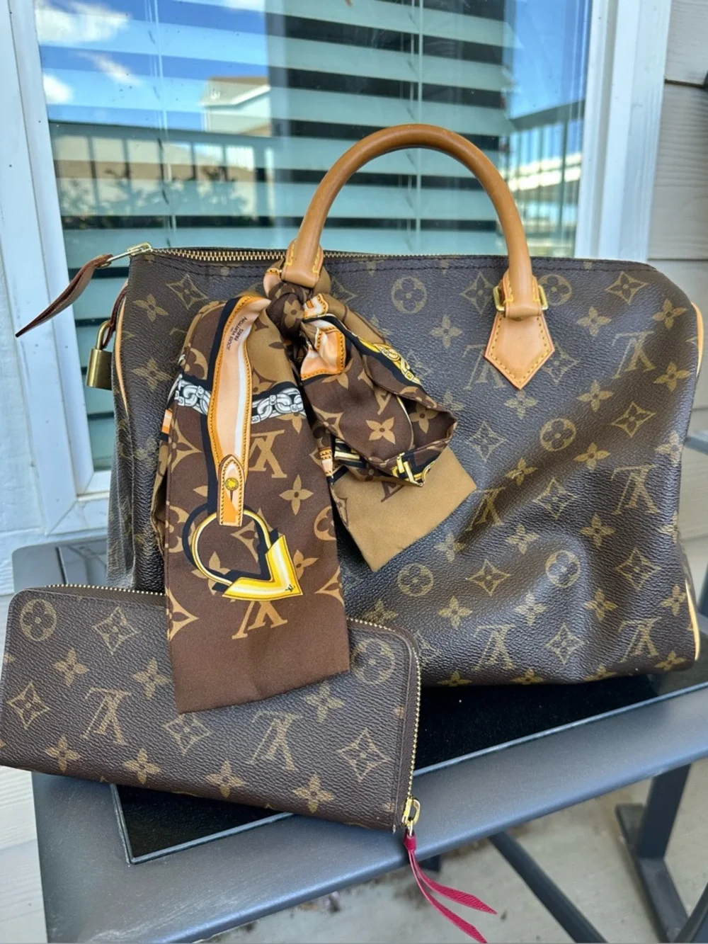Authentic Louis Vuitton BUNDLE! - Picture 1 of 16